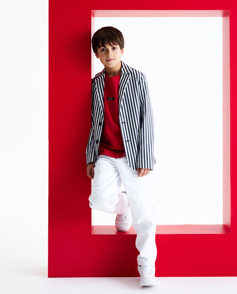 Пиджаки и костюмы